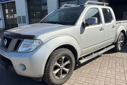 Nissan Navara 183.000 km 11.990 &euro; Stadtilm OT Dienstedt 99326