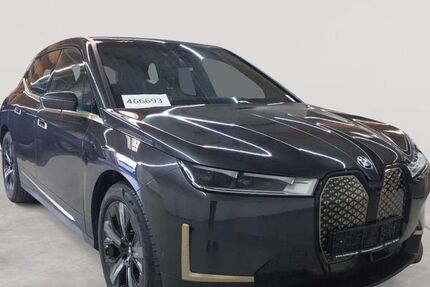 BMW iX 131.360 km 42.689 &euro; Fernwald-Steinbach 35463