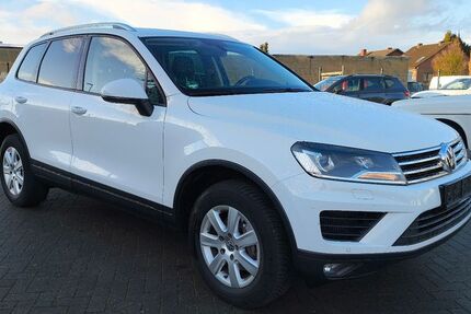 VW Touareg 133.098 km 20.400 &euro; Alsdorf (Nordrhein-Westfalen) 52477
