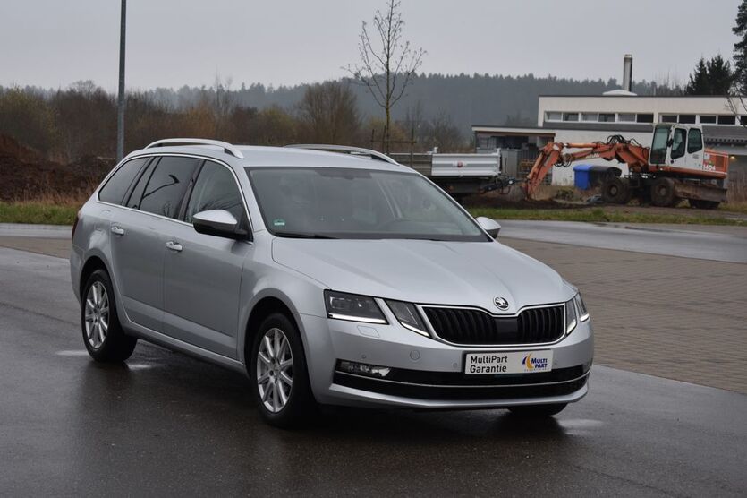 Skoda Octavia 181.000 km 14.990 € Schramberg 78713