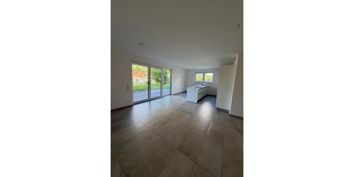Erdgeschoßwohnung Steinheim an der Murr - 2.5 Zimmer, 97 m&sup2;, 1.400&euro; | Angebot:26670378