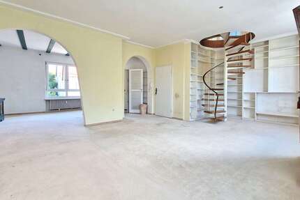 Wohnung zum Kaufen in Schwandorf 145.000 € 103 m²