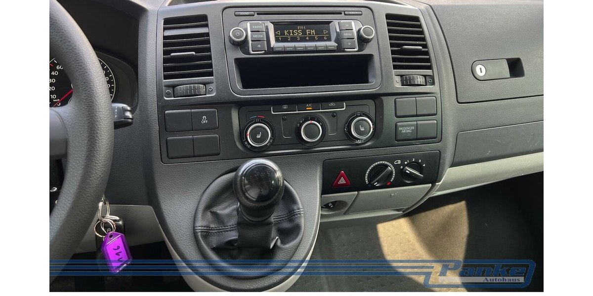 VW T5 Transporter Kombi 1. Hand 8 sitzer 169.000 km 14.990 &euro; Berlin 13187