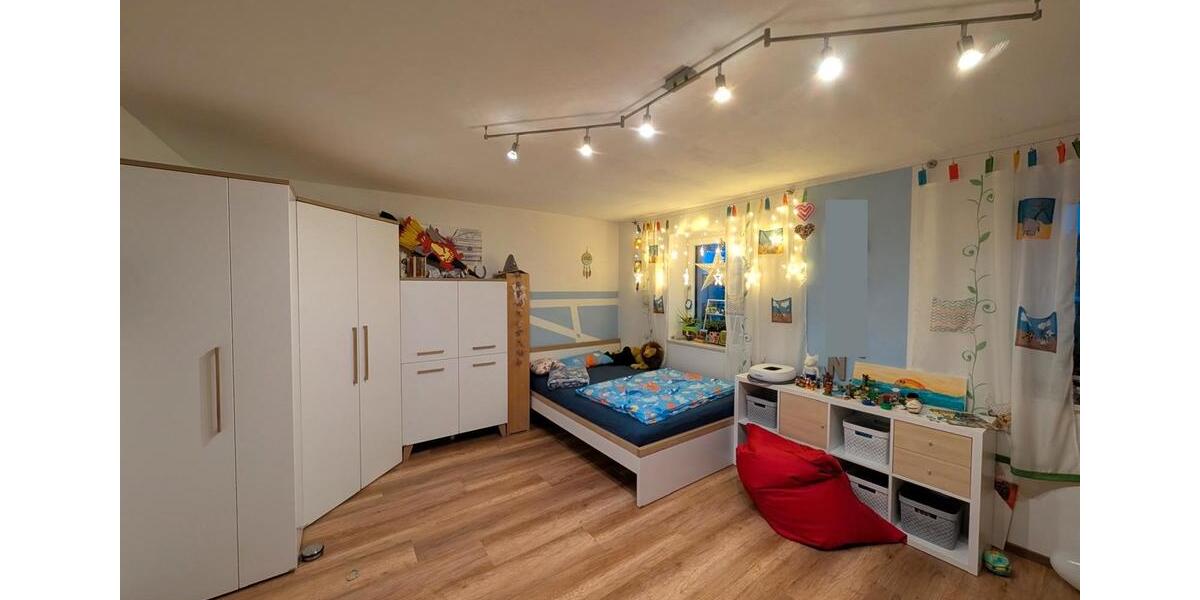 Reihenhaus Weiden in der Oberpfalz - 5 Zimmer, 122 m&sup2;, 429.000&euro; | Angebot:26818948