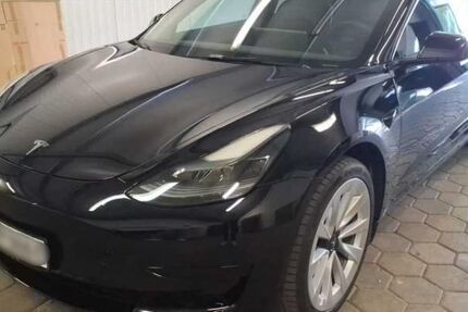 Tesla Model 3 37.227 km 29.250 &euro; Steinbach-Hallenberg OT Herges-Hallenberg 98587