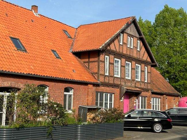 Historisches Bahnhofshotel mit Festsaal, Bühne, ehem. Gaststube und 5 Wohneinheiten auf dem Lande zimmer