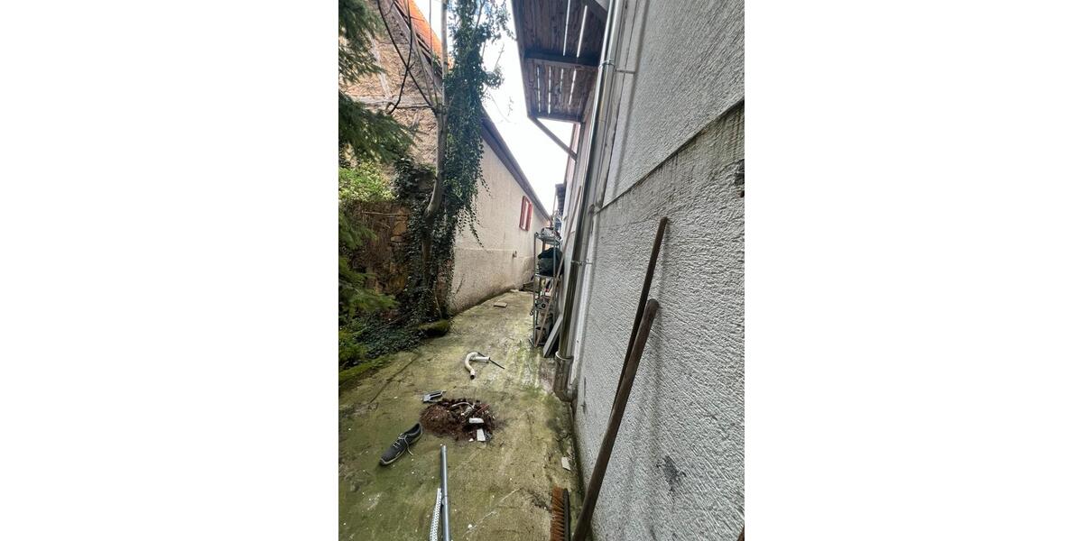 Mehrfamilienhaus, Wohnhaus Aichtal - 8 Zimmer, 160 m&sup2;, 1.800&euro; | Angebot:26377079