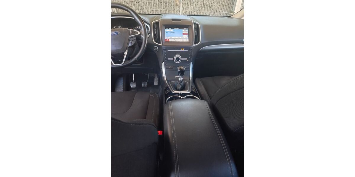Ford S-Max 178.714 km 8.250 &euro; Ziertheim 89446