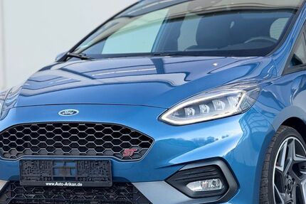 Ford Fiesta 133.360 km 12.980 € Stuttgart 70374