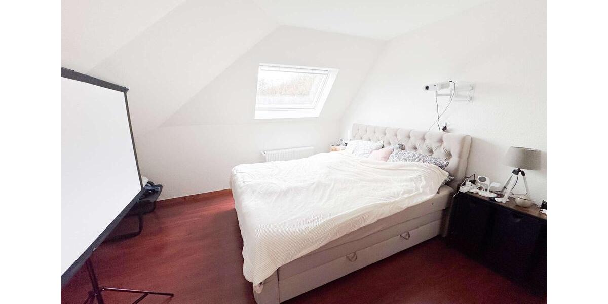 Dachgeschoßwohnung Jünkerath - 3 Zimmer, 90 m&sup2;, 750&euro; | Angebot:26637854
