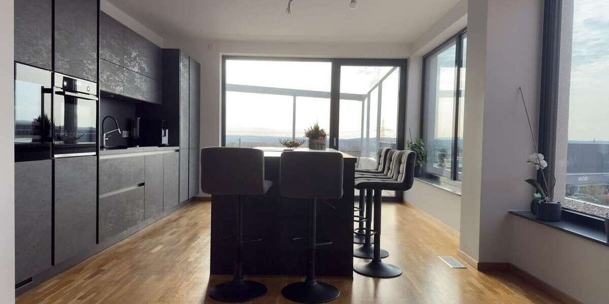 Etagenwohnung Petersberg - 3 Zimmer, 159 m&sup2;, 1.910&euro; | Angebot:25541426