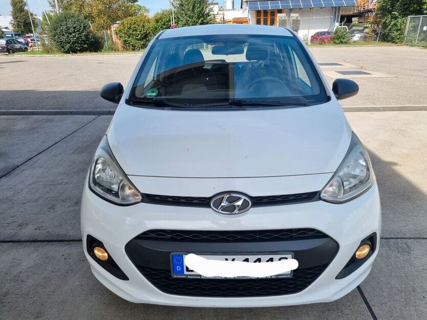 i10