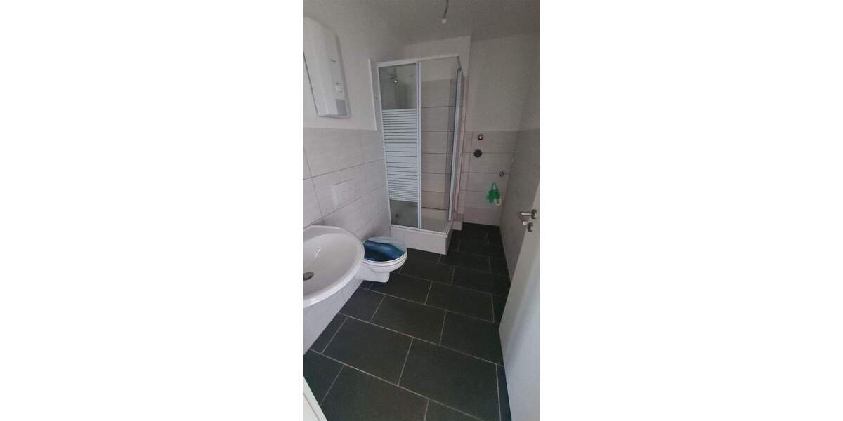 Etagenwohnung Dinslaken Innenstadt - 2 Zimmer, 73 m&sup2;, 495&euro; | Angebot:25699296