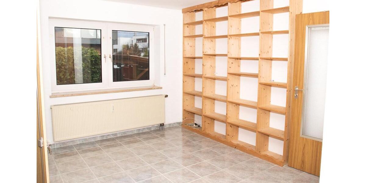 Erdgeschoßwohnung Oberasbach - 3.5 Zimmer, 120 m&sup2;, 1.500&euro; | Angebot:26025714