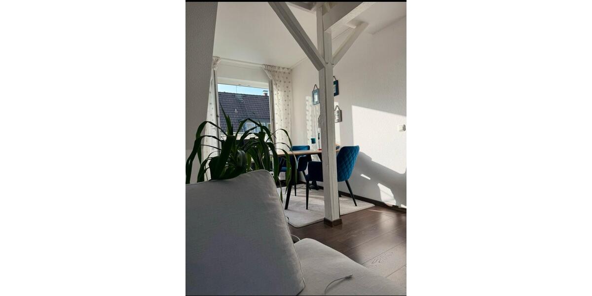 Dachgeschoßwohnung Mülheim an der Ruhr - 1.5 Zimmer, 35 m&sup2;, 595&euro; | Angebot:24299782