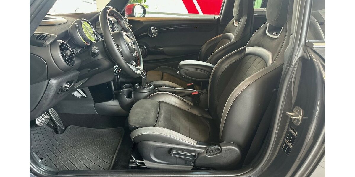 Mini John Cooper Works Autom|Navi|SHZ|PDC|Panorama|HUD| 144.129 km 18.499 &euro; Mainz-Kostheim 55246