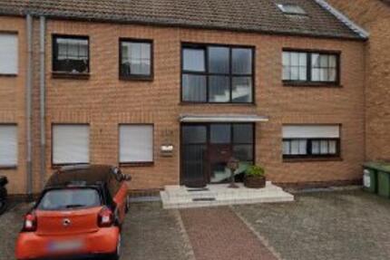 Haus Dormagen - 9 Zimmer, 250 m&sup2;, 750.000&euro; | Angebot:26778743