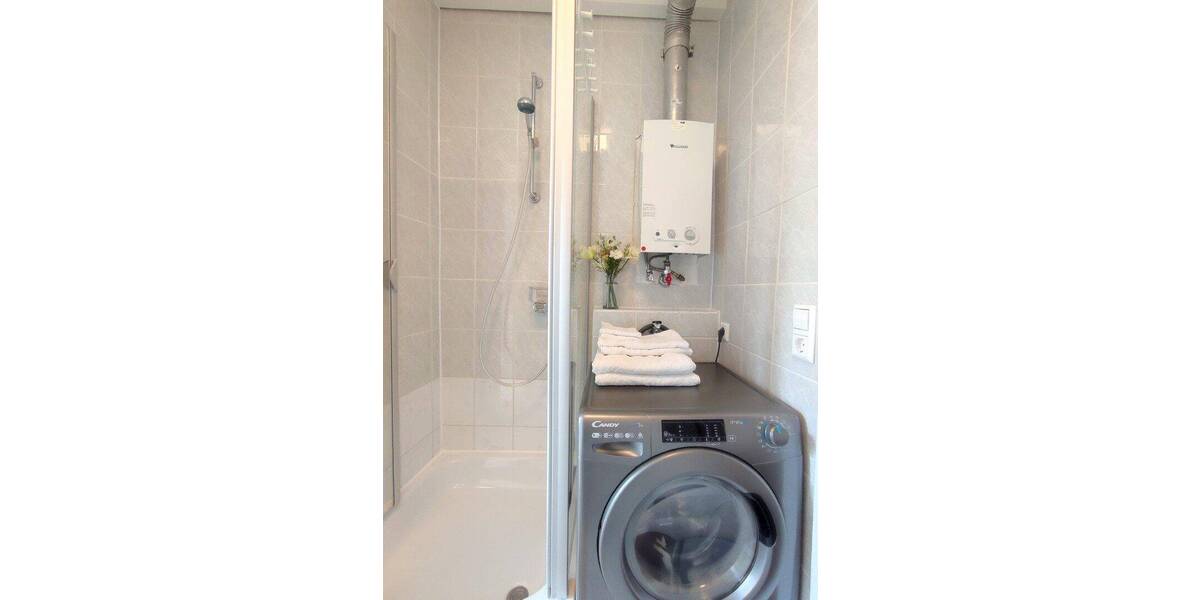 Etagenwohnung Stuttgart Mitte - 2 Zimmer, 37 m&sup2;, 1.250&euro; | Angebot:26819304