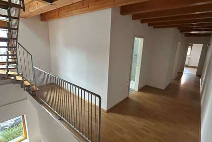 Haus Friedberg Ossenheim - 4 Zimmer, 120 m&sup2;, 1.320&euro; | Angebot:26255433