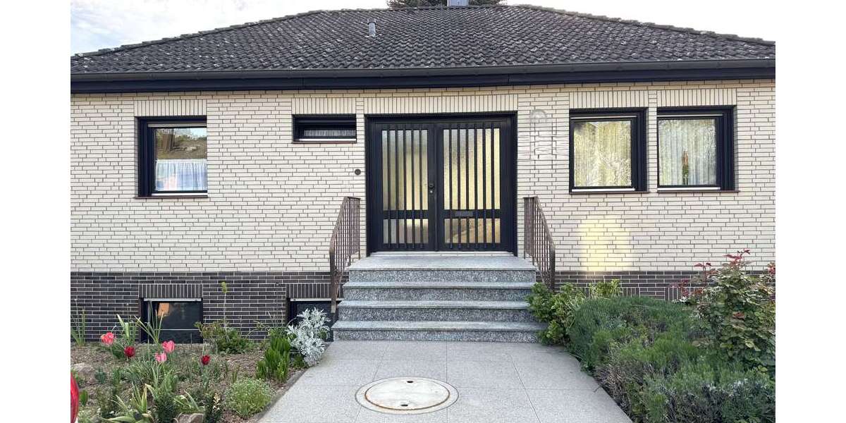 Einfamilienhaus Bad Kreuznach Bad Münster am Stein-Ebernburg - 5 Zimmer, 155 m&sup2;, 1.090&euro; | Angebot:26453809