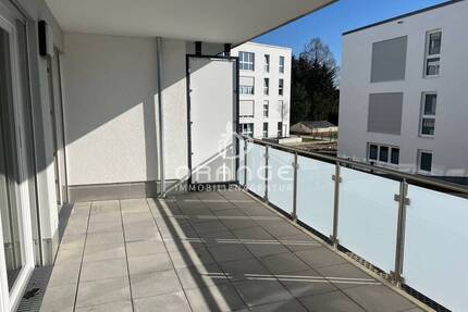 ***Geräumige 4-Zi.-Whg. mit Einbauküche und Balkon!***