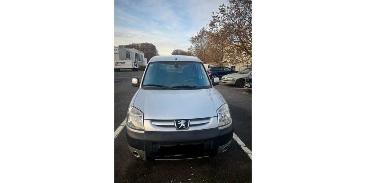 Peugeot Partner 97.700 km 4.300 € Berlin 12057