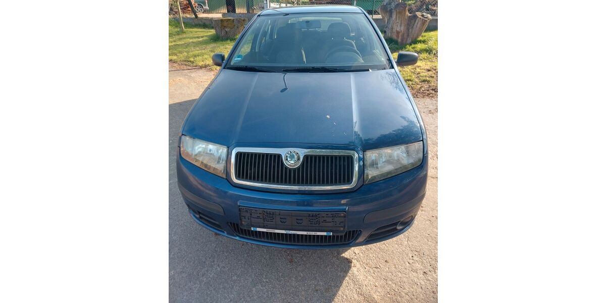 Skoda Fabia 268.000 km 2.199 &euro; Halle 37620