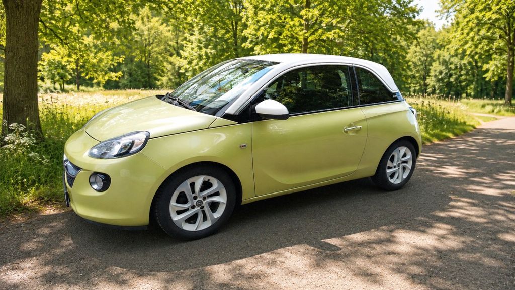 Opel Adam 95.000 km 5.500 &euro; Paderborn 33098