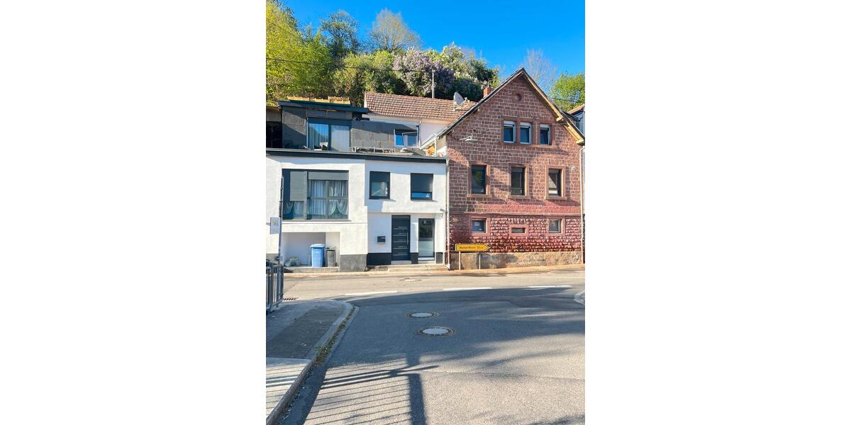 Etagenwohnung Elmstein - 5 Zimmer, 165 m&sup2;, 1.300&euro; | Angebot:26399638