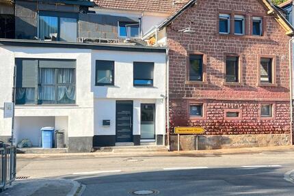 Wohnung Elmstein - 5 Zimmer, 165 m&sup2;, 1.300&euro; | Angebot:26399638