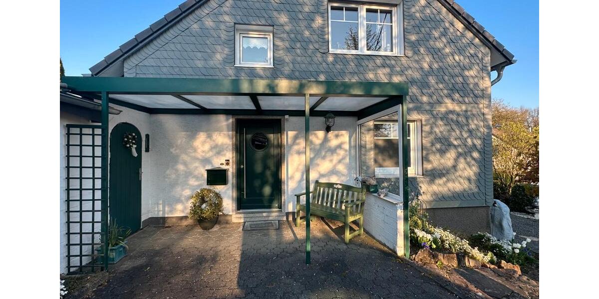 Doppelhaushälfte Wiehl - 5 Zimmer, 109 m&sup2;, 1.390&euro; | Angebot:26623933