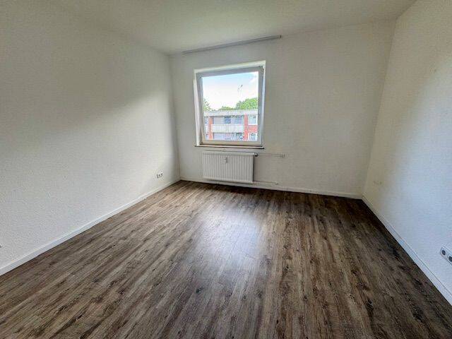 Etagenwohnung Wilhelmshaven Aldenburg - 4 Zimmer, 89 m&sup2;, 475&euro; | Angebot:26851579