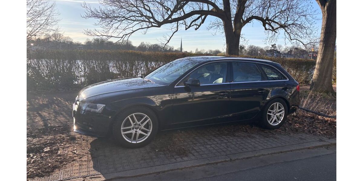 Audi A4 137.000 km 12.500 &euro; Hamburg 22085