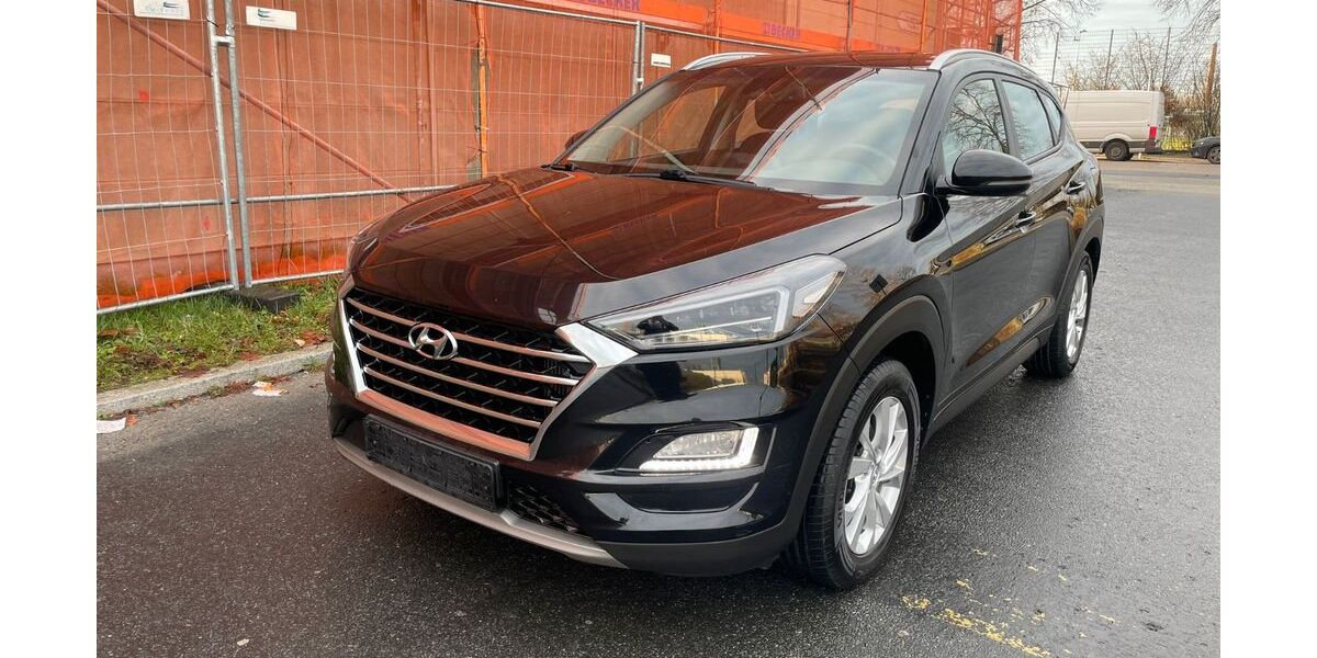 Hyundai TUCSON 150.000 km 12.999 &euro; Berlin 12057