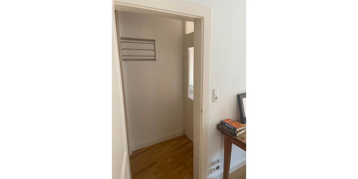 Dachgeschoßwohnung Frankfurt am Main Bockenheim - 1 Zimmer, 25 m&sup2;, 690&euro; | Angebot:26680420