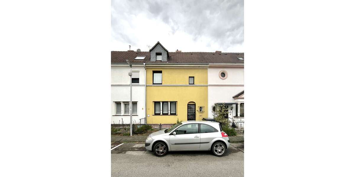 Haus zum Kaufen in Monheim am Rhein 359.000 € 108.17 m² 5 zimmer