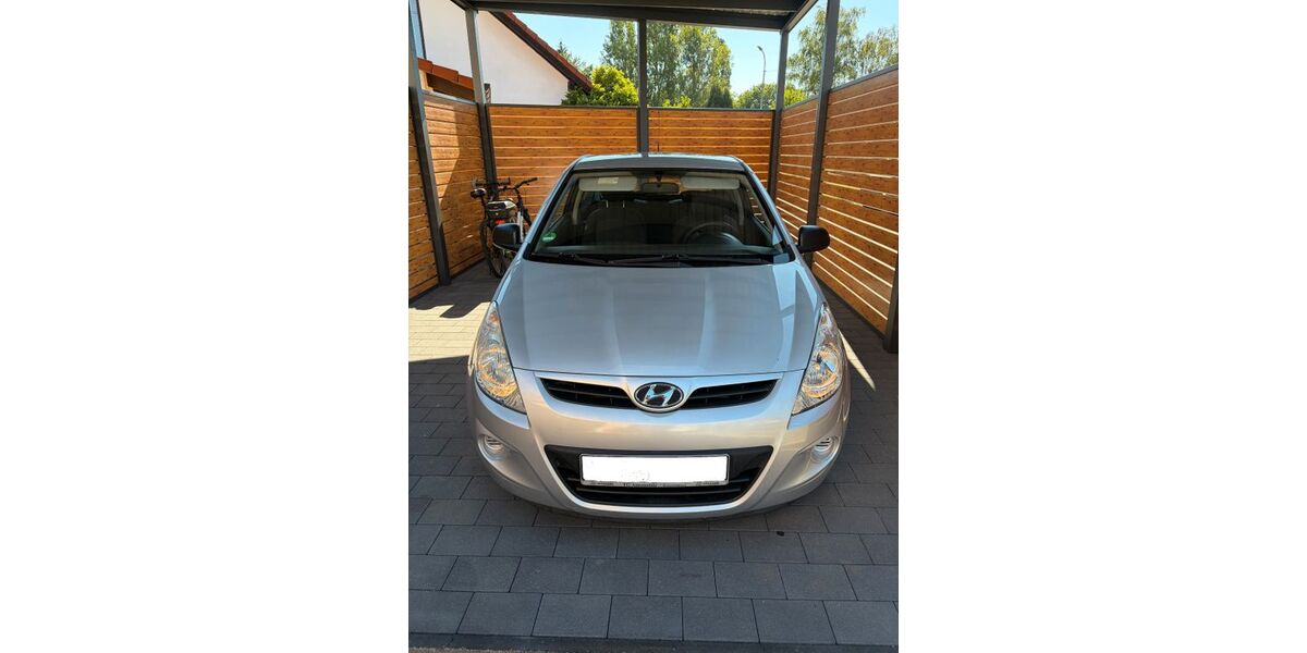 Hyundai i20 70.500 km 3.400 &euro; Niederhausen an der Appel 67822