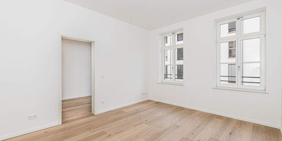 Stilvoll renovierte 5-Zimmer-Wohnung im denkmalgeschützten Altbau 5 zimmer