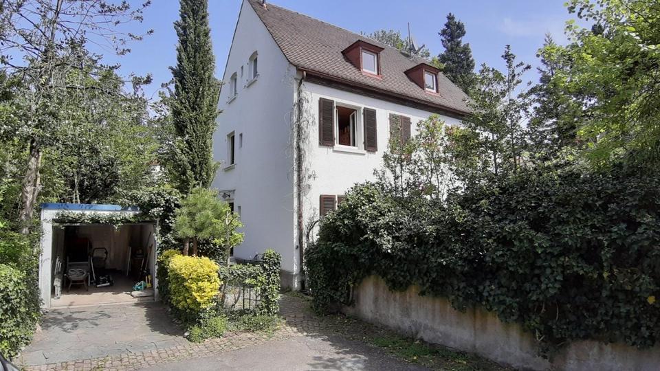 AltbauWohnung mit großem Garten in Freiburg Herdern