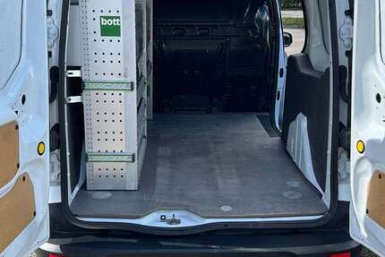 Ford Transit Connect 78.099 km 16.990 € München 81825