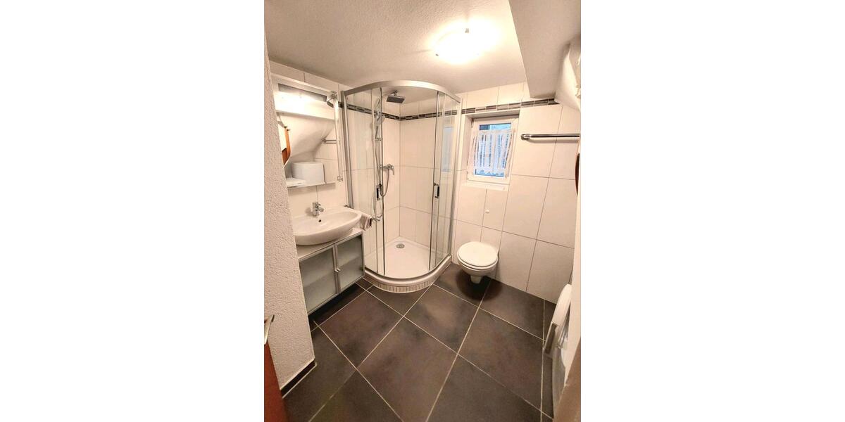 Einfamilienhaus Bischofsheim in der Rhön - 3 Zimmer, 71 m&sup2;, 900&euro; | Angebot:26432103
