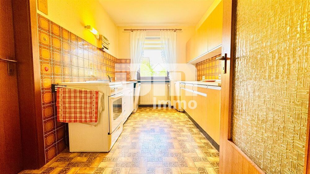 Solider Familien-Bungalow mit großem Potenzial in ruhiger Lage mit Wintergarten und Garage - Bungalow Calden | Angebot:26974963