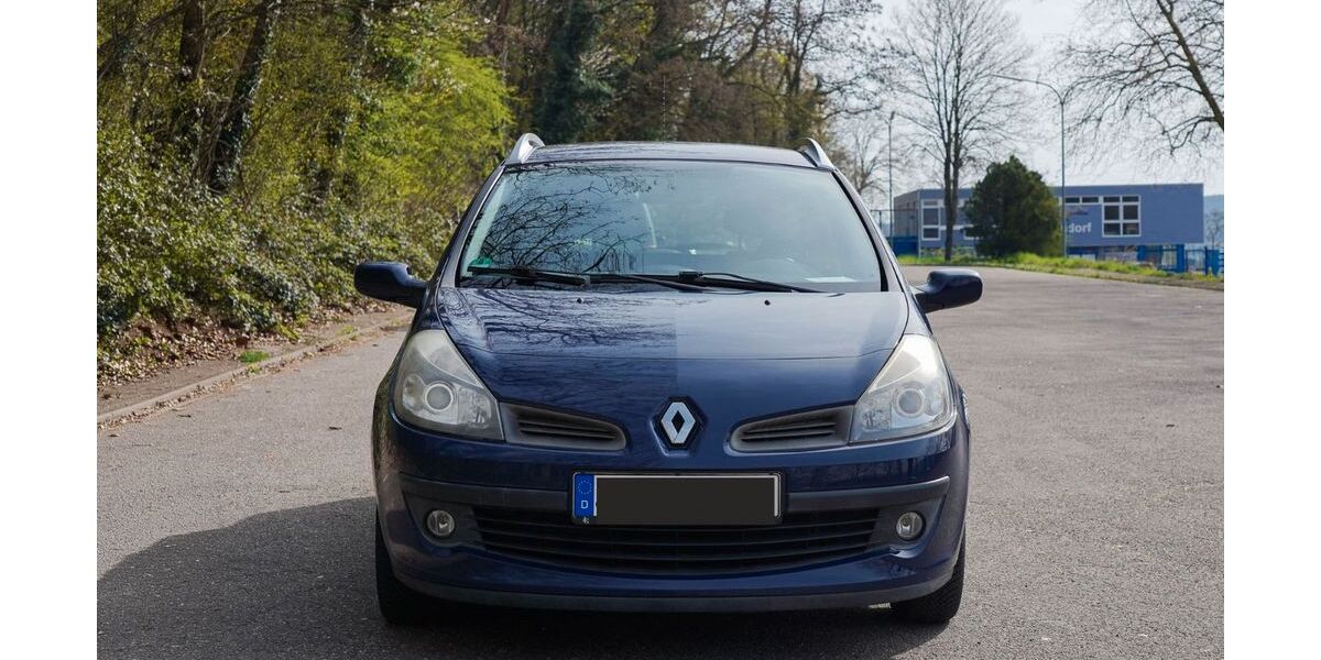 Renault Clio 137.000 km 2.999 &euro; Saarbrücken 66111
