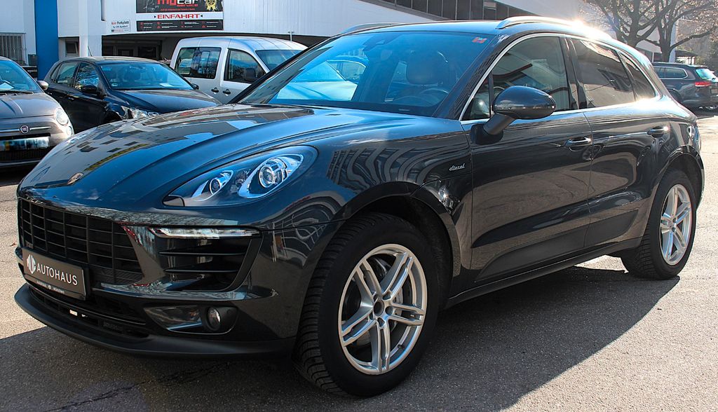 Porsche Macan 179.000 km 27.200 &euro; München 80636
