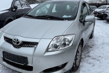 Toyota Auris 149.876 km 2.999 &euro; Fürth 90762