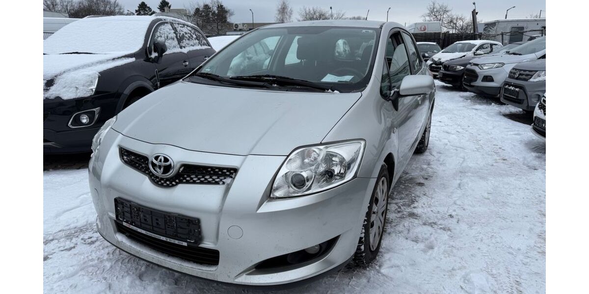 Toyota Auris 149.876 km 2.999 &euro; Fürth 90762