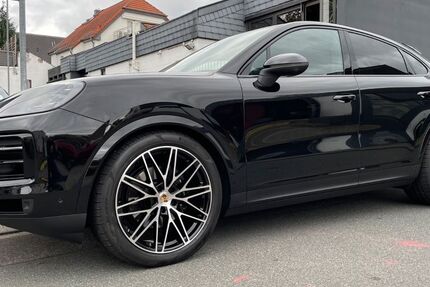 Porsche Cayenne 6.000 km 108.990 &euro; Flörsheim am Main 65439