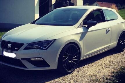 Seat Leon 94.100 km 17.000 &euro; Tiefenbach 94113