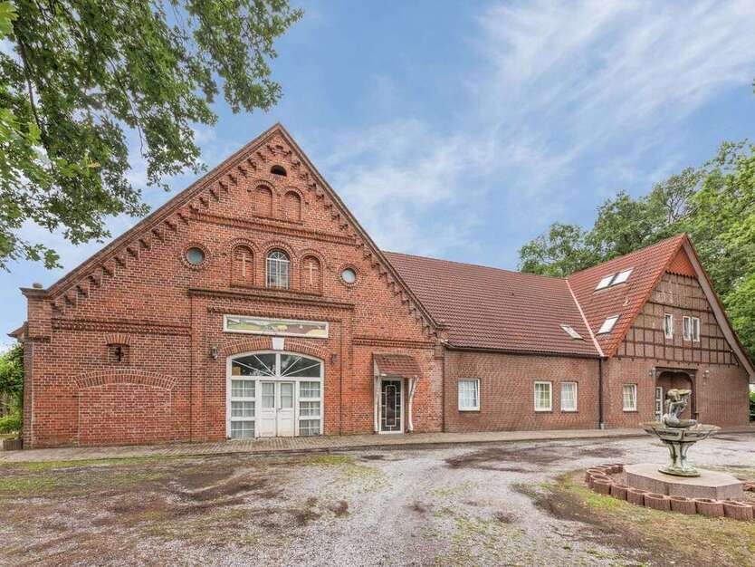 Haus zum Kaufen in Espelkamp 260.000 € 234 m²
