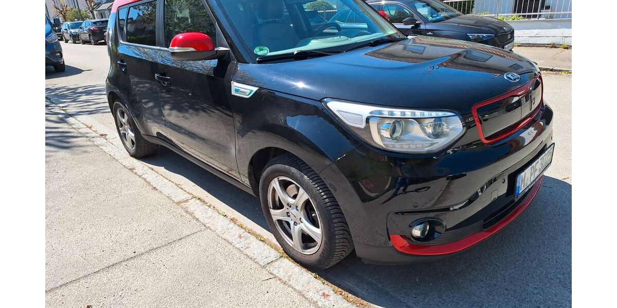 Kia Soul 63.055 km 9.500 &euro; München 81829